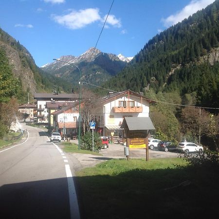 Affittacamere Valle Dorizzo Di Scavoni Paolo Val Dorizzo ภายนอก รูปภาพ